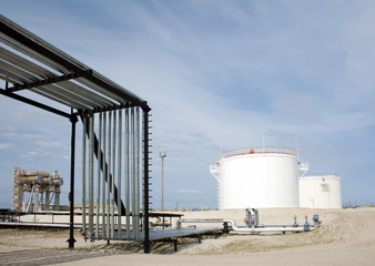 Oil refinery plant