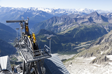 Fototapeta premium Detail of cable car gear . Courmayeur Valley