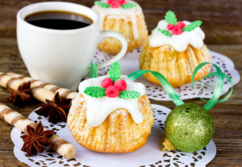 Christmas cupcakes for dessert with coffee