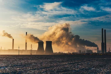 Photo sur Plexiglas Bâtiment industriel La pollution de la centrale électrique