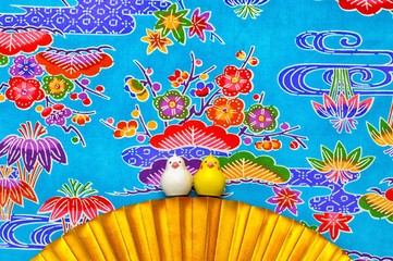 2017年賀状./ひよこの小物を扇の先端に載せて撮影しました. © masaandsaya