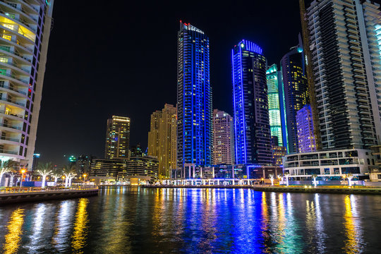 Dubai marina at night