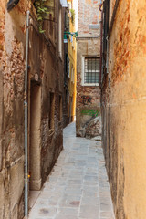 Plakat Narrow street in the old town in Italy