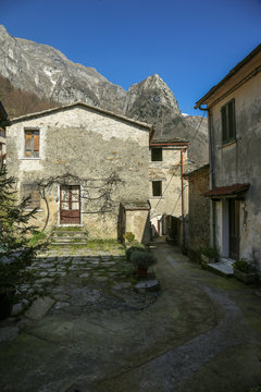 Levigliani, Italien, Toscana, Versilia, Apuinische Alpen, Wandern, Bergsteigen, Tropfsteinh&ouml;hle, Silbermine, Bergdorf, Ruge , Erholung, Einsamkeit, Stille, Wanderwege