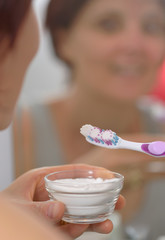 brightening teeth with sodium bicarbonate