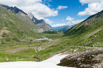 Fototapeta na wymiar a view of veny valley at aosta italy
