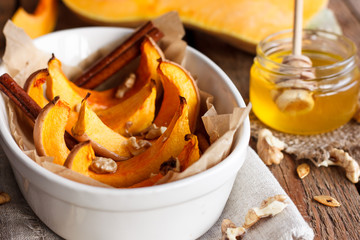 Baked pumpkin with honey and nuts