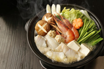 海鮮鍋　Japanese seafood hot pot
