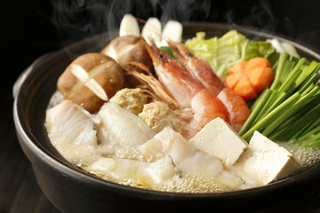 海鮮鍋　Japanese seafood hot pot