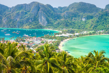 View from the highest viewpoint of Koh Phi-Phi Don island, Thail - obrazy, fototapety, plakaty
