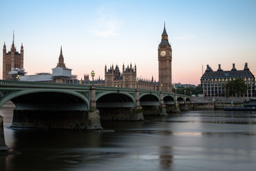 Obraz na płótnie Canvas Westminster Bridge and Big Ben at Dawn