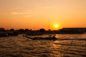 Fototapeta premium Landscape of Chao Phraya river 