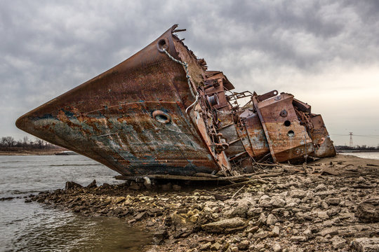 The Uss Inauguaral Beached World War II Minesweeper