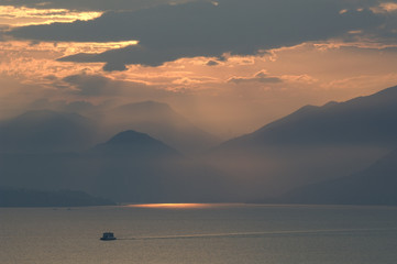 Gewitterstimmung, Sonnenuntergang; Gardasee