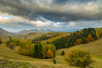 Fototapeta na wymiar Idyllic autumn scenery in remote mountain area in Transylvania