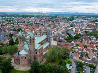 Fototapeta na wymiar Speyer Dom Luftaufnahme