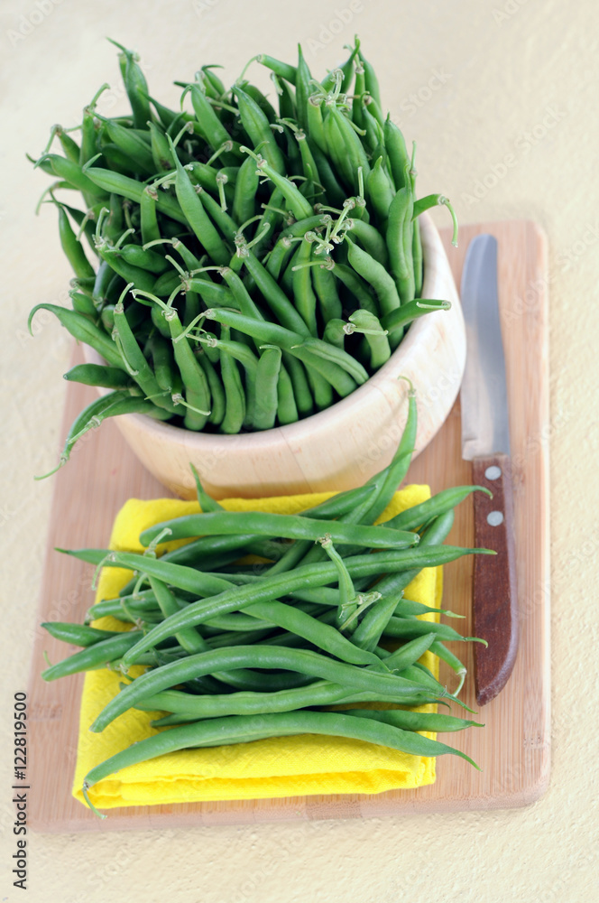 Canvas Prints green beans in wooden bowl