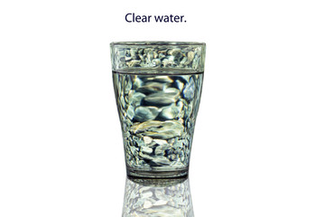 Прозрачная вода.