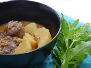 MUSSAMAN CURRY