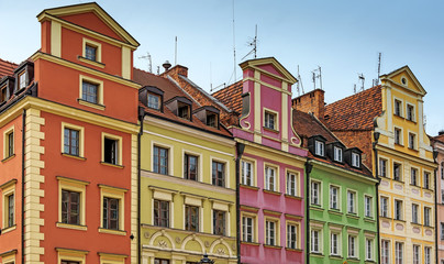 Fototapeta premium Wroclaw city center, row of colorful houses on market square. Poland