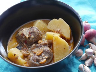 MUSSAMAN CURRY