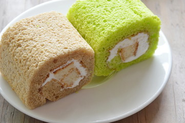 cake roll filling cream on dish