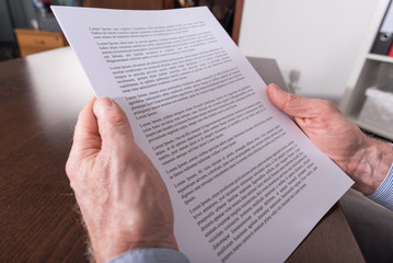 Obraz premium Reading a document
