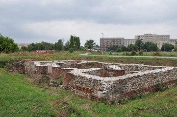 Fototapeta na wymiar Ruins of Octagonal Palace from Roman period in the area of Niš Fortress