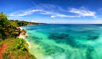 Obraz premium Panoramic sea view with picturesque beach. Dreamland beach, Bali, Indonesia