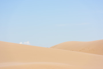 Fototapeta na wymiar White Sand Dunes, Vietnam