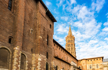Fototapeta premium Basilique Saint-Sernin à Toulouse en Midi-Pyrénées, Occitanie en France