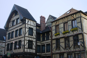 Obraz premium Old houses rue Champeaux in Troyes
