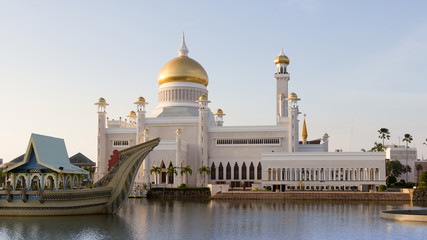 Fototapeta na wymiar Brunei main mosque