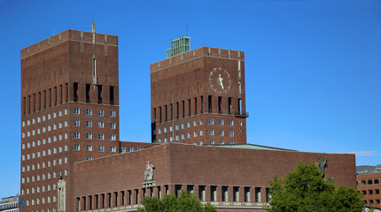 Fototapeta na wymiar Oslo City Hall (Radhus) in Oslo, Norway