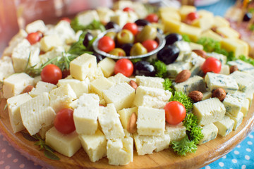 Arranged white cheese and tomato