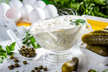 Tartar tartara sauce with ingredients