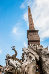 Fototapeta na wymiar La fontaine des quatre-fleuves sur la place Navone à Rome