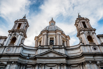 Fototapeta na wymiar L'église Sainte-Agnès sur la place Navone à Rome
