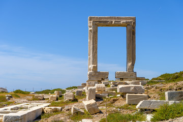 Fototapeta na wymiar Ancient gate of Apollon temple (Portara) at the island of Naxos,