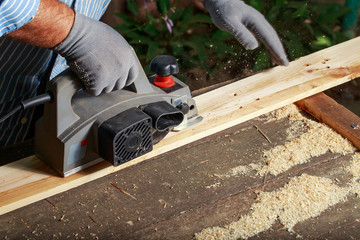 carpenter is working