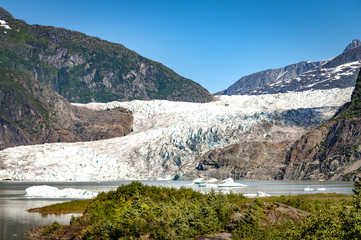 Fototapeta na wymiar The Mendenhall glacier, Juneau, Alaska in 2012