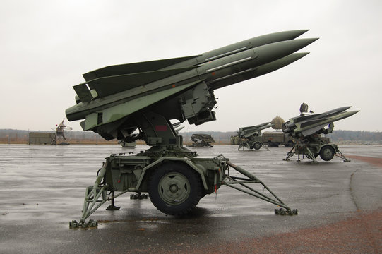 Misiles antia&eacute;reos