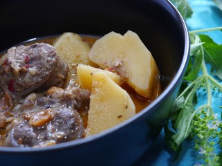 MUSSAMAN CURRY