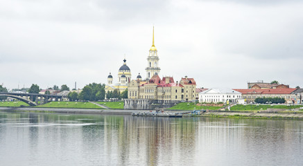 Obraz premium Panorámica de la ciudad de Rybinsk, Rusia