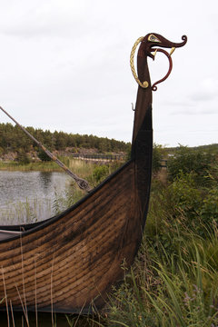 Wikingerschiff auf dem Vänern See in Schweden
