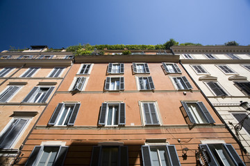 Typical Roman houses, Frattina street.