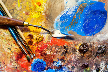 Artistic equipment
