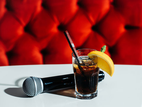 microphone and nonalcoholic cocktai