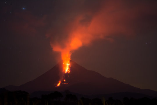 volcano activity 06 oct 2016