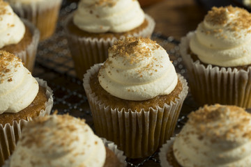Sweet Homemade Pumpkin Spice Cupcakes